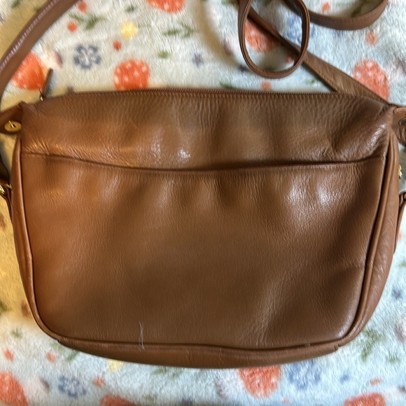 Etienne aigner genuine leather Crossbody bag - Picture 5 of 7